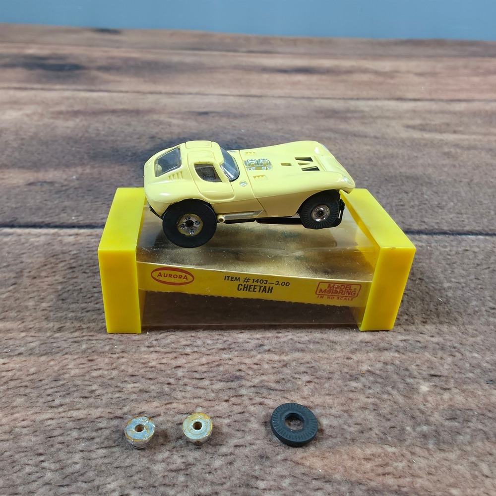 Aurora Cheetah Slot Car HO Scale Yellow Good Model Motoring 1403-3.00 Vintage